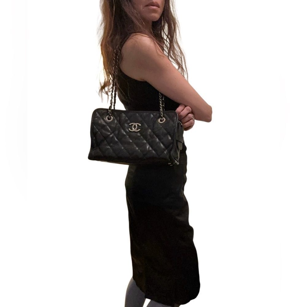 CHANEL Black Quilted Chain Shoulder Bag - Picture 14 of 14